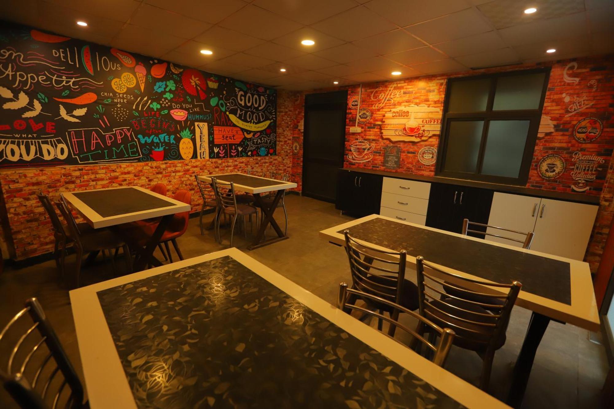 Hotel Almora Inn - Near By Delhi International Airport - With Free Airport Pickup And Drop Yeni Delhi Dış mekan fotoğraf