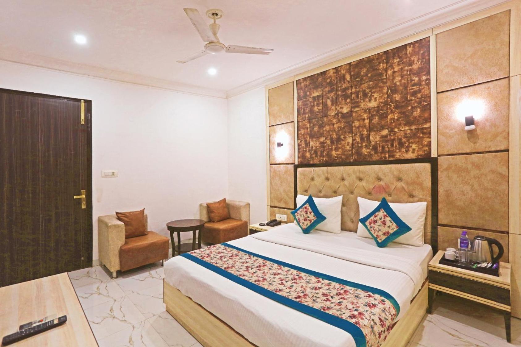 Hotel Almora Inn - Near By Delhi International Airport - With Free Airport Pickup And Drop Yeni Delhi Dış mekan fotoğraf