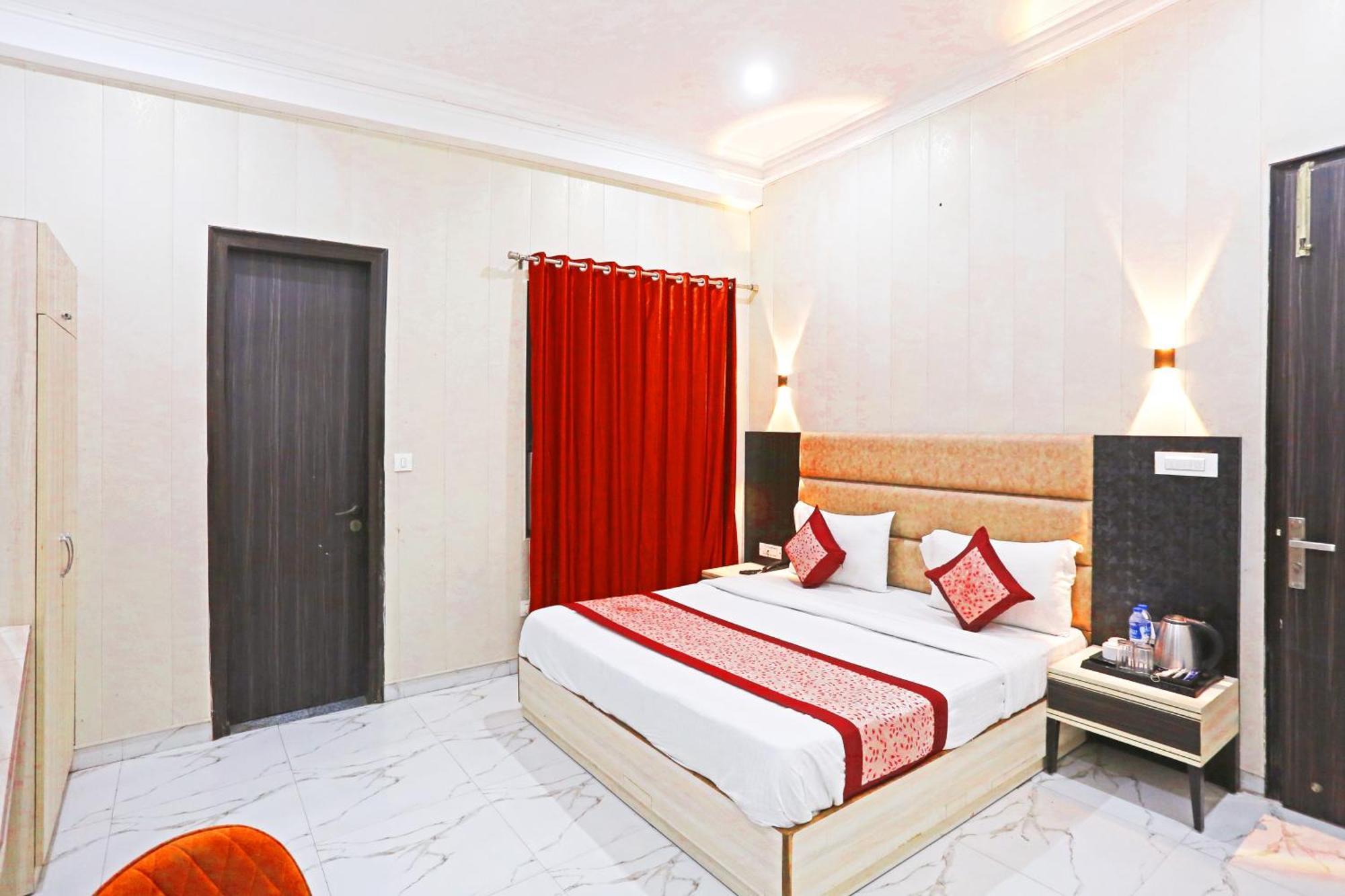 Hotel Almora Inn - Near By Delhi International Airport - With Free Airport Pickup And Drop Yeni Delhi Dış mekan fotoğraf