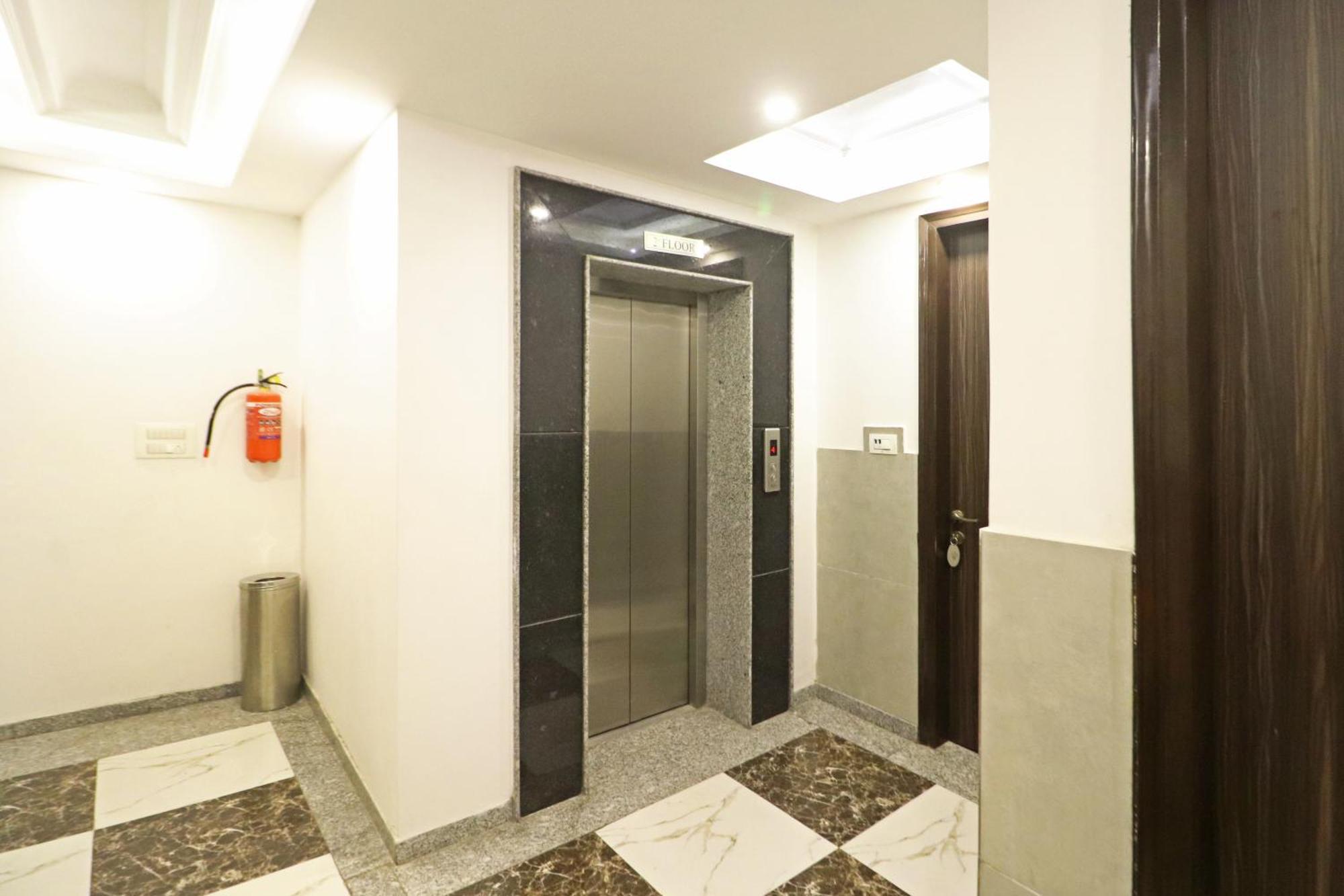Hotel Almora Inn - Near By Delhi International Airport - With Free Airport Pickup And Drop Yeni Delhi Dış mekan fotoğraf